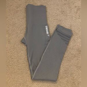GYMSHARK Energy Seamless Light Gray Dry Moisture Wicking Perforated Leggings